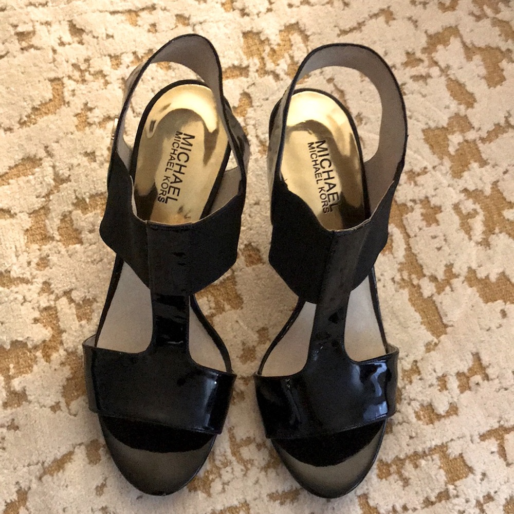 MICHAEL KORS Patent Leather Dressy T-Strap Heels